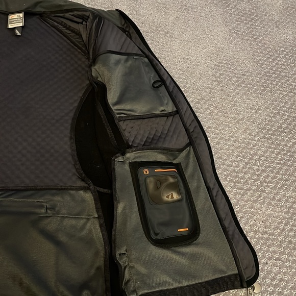 Nike fit therma Black Quilted jacket Tag size XL  16-18 - Picture 8 of 10